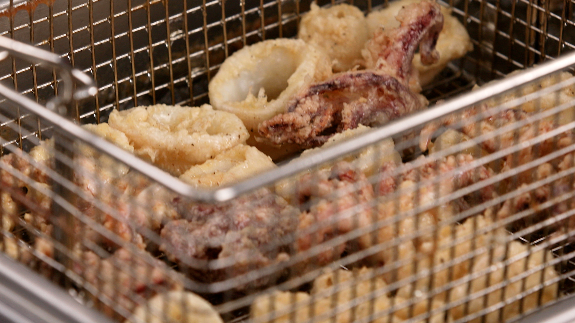 How Fry Calamari for Foodservice